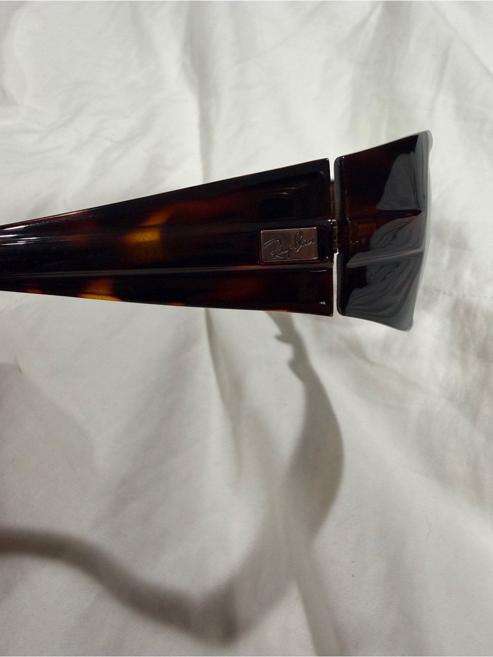 Ray-Ban Tortoiseshell Frame Sunglasses with Brown Lenses - Picture 3 of 8